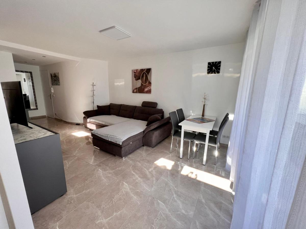 Appart/palm Beach/ Apartment Cannes